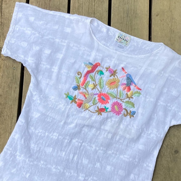 ELOHIM Top White Colorful Floral Embroidered Cotton Green Pink Blue Size Large - Picture 9 of 15